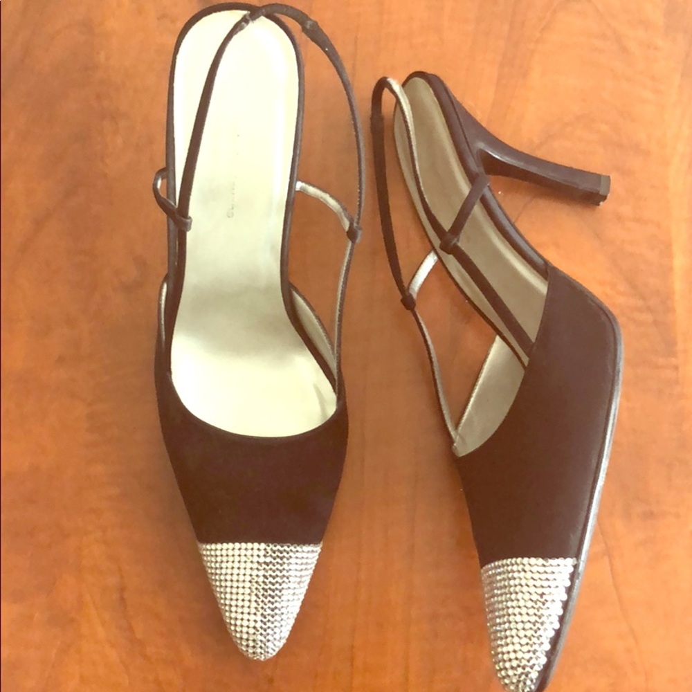 Classy Heels w/ rhinestone tips.